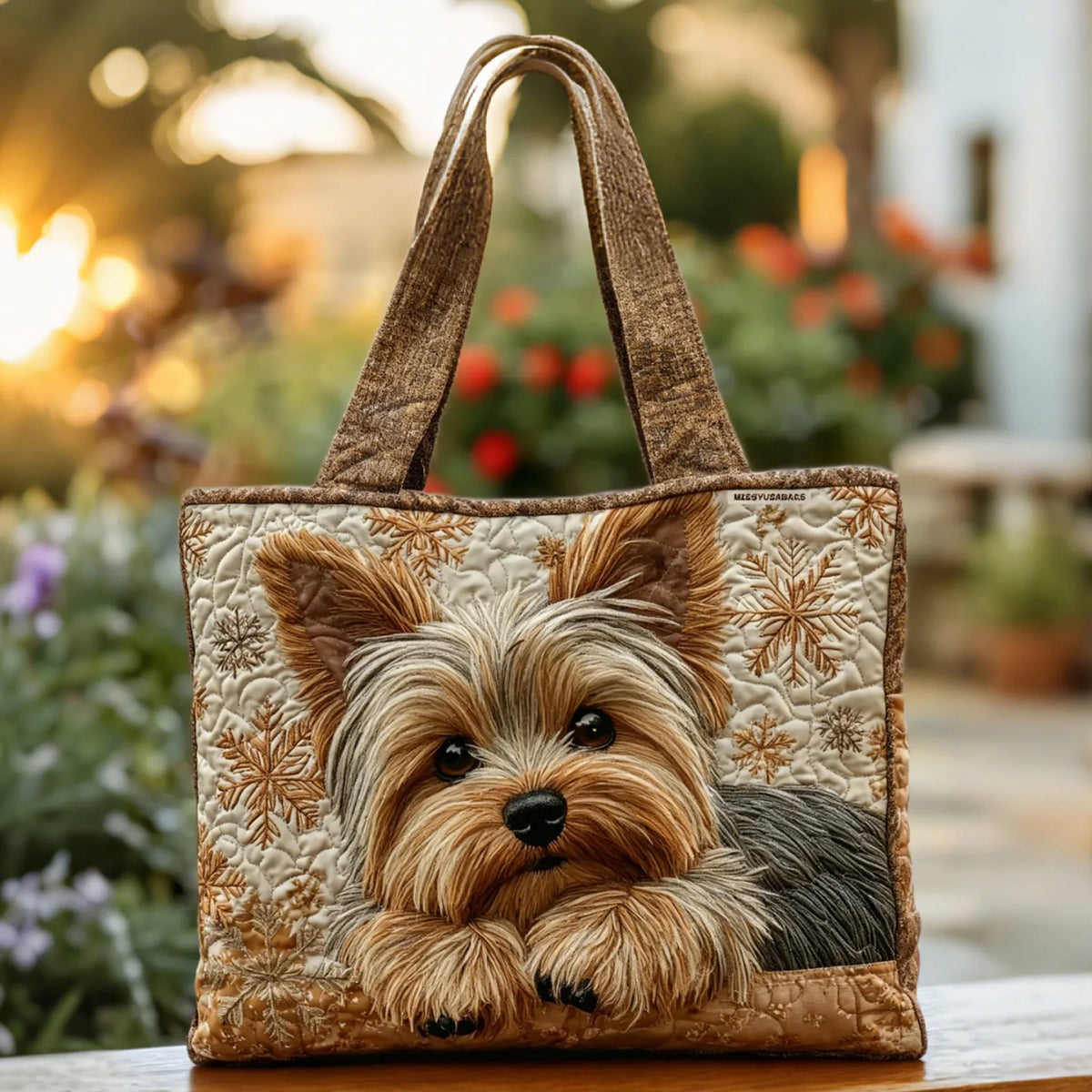 Χειροποίητη τσάντα Yorkie από την λαμπρή Yorkie
